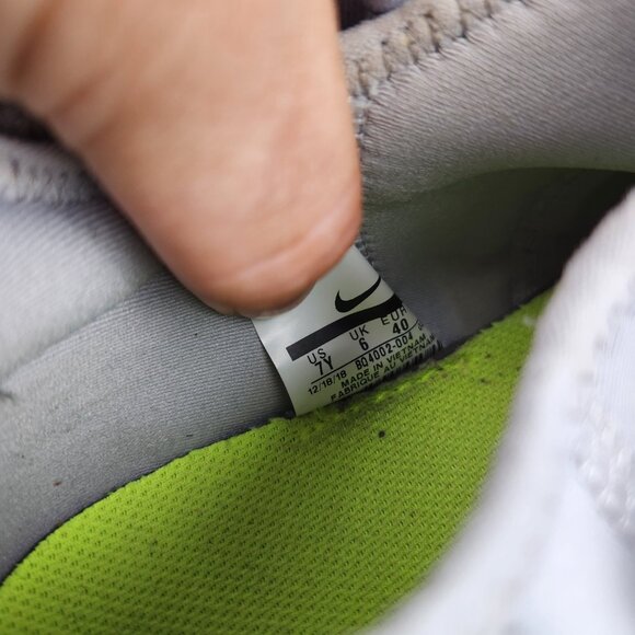 Womens Nike React Presto size 8 (7Y) Athletic Running Shoes - Picture 8 of 9